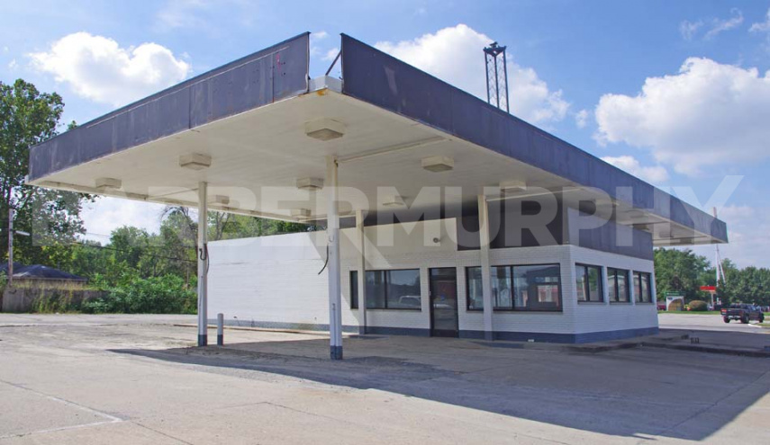 Exterior Image of 1,522 SF Convenience Store