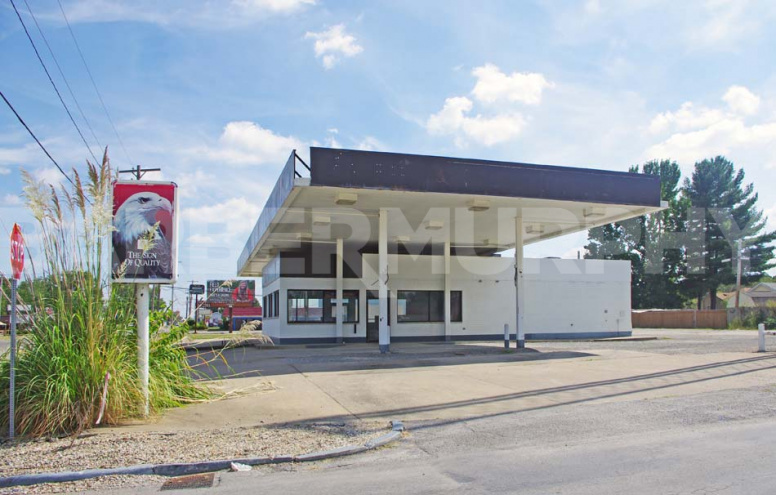 Exterior Image of 1,522 SF Convenience Store