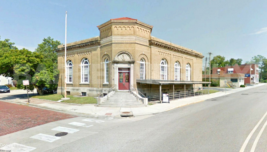 Exterior Image of the Old Post Office Building in Downtown Edwardsville, IL - Office Space for Lease