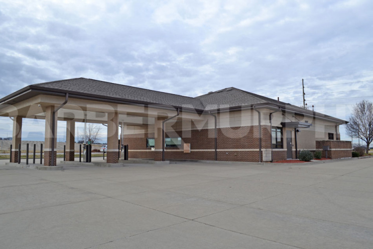 Exterior Image of 360 S Green Mount Rd., Belleville, IL, Bank Building for Sale