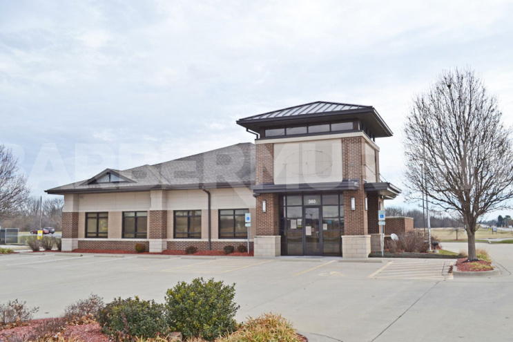 Exterior Image of 360 S Green Mount Rd., Belleville, IL, Bank Building for Sale