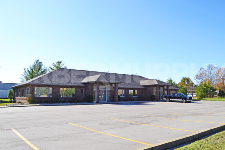 Exterior Building Image of Class B Office Building for Lease at  2 Market Place, Fairview Heights, IL, St Clair County, St. Louis MSA, Metro East, Sub Lease