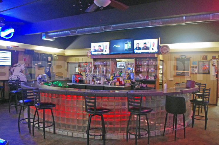 Interior Image of Bar at The Horseshoe Restaurant for Sale on St. Louis Rd., Collinsville, IL