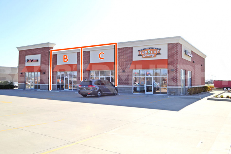 Exterior Image of Retail Center with Space for Lease, Route 162, Troy, Illinois