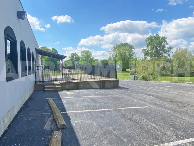 Exterior Image of Office, Retail Building for Sale off IL Route 3 in Waterloo, Illinois