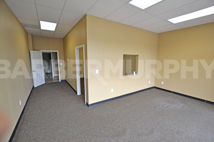 Interior Image of 822 SF Space for Lease
