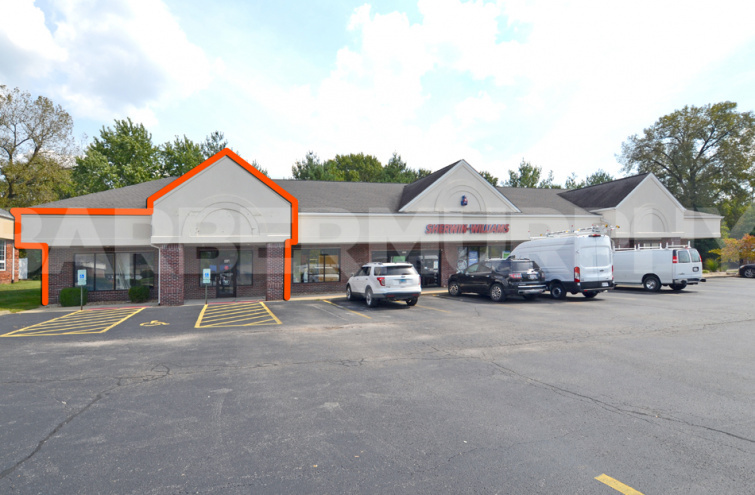 Exterior Image of Retail Center with space for Lease