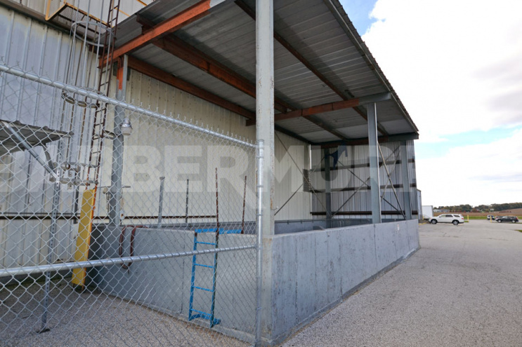 Exterior Image of Manufacturing Plant, Trouw Nutrition Animal Feed Plant