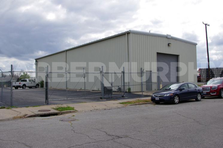 Exterior Image of Office, Warehouse for Sale on State Street, Madison, IL