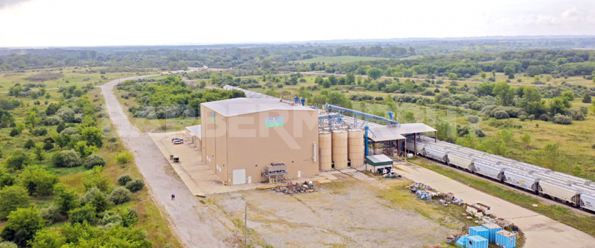 Image of 35,000 SF Rail Served Industrial Building for Lease