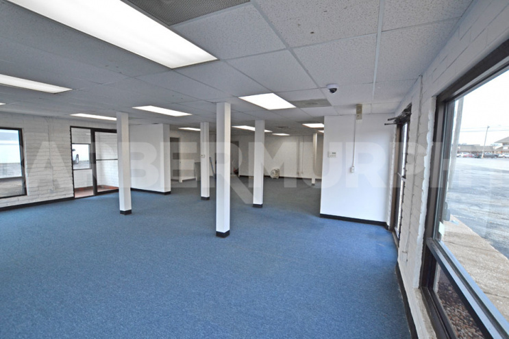 Interior Image of Office, Retail Building for Lease