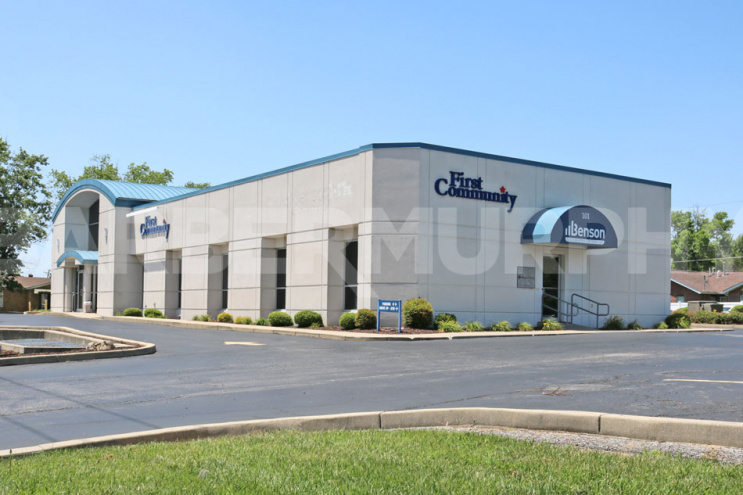 Exterior Image of Office Building with Space for Lease