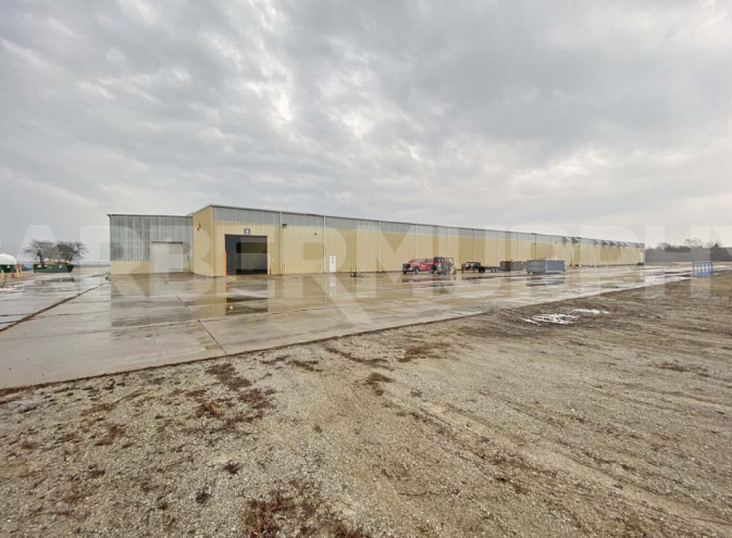 Exterior of 124,500 SF Crane Served Warehouse on 13.32 Acres