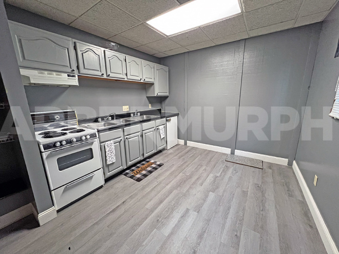 Suite 811-813 - Kitchenette