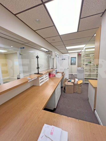 4,320 SF Medical Office Building in Copper Bend Centre for Sale : Reception /Waiting room