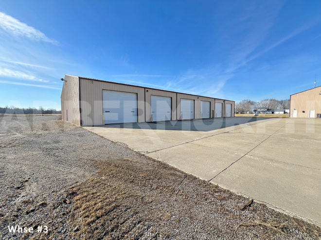 Exterior image of warehouse number three 11,000 SF Clear Span