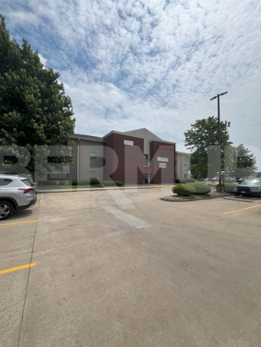 Exterior: 2421 Corporate Centre Drive, Granite City, IL 62040: Investment Property 