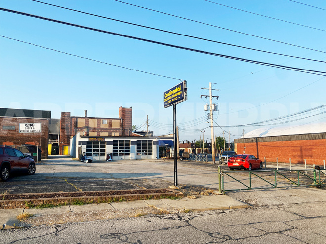 Exterior Image of Shop