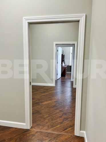 5036 N Illinois St Interior Hallway