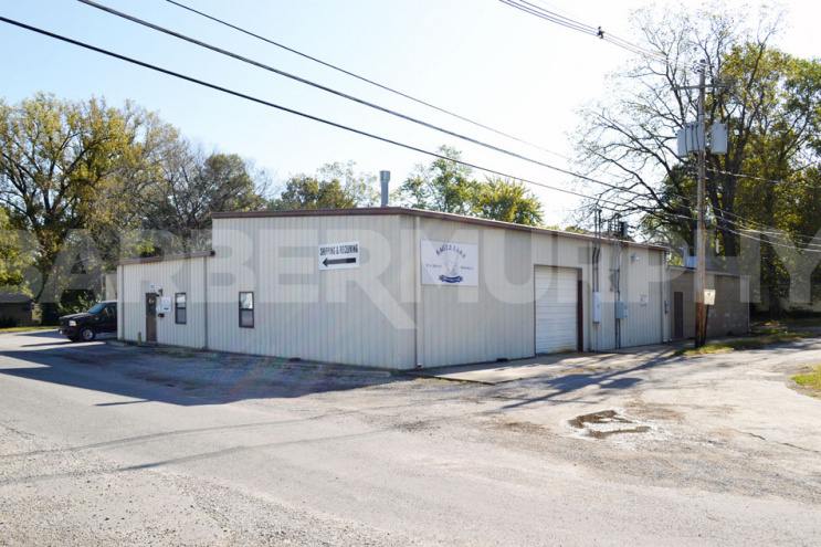 Front View of Building 12 N 35th St, Belleville, IL 62226