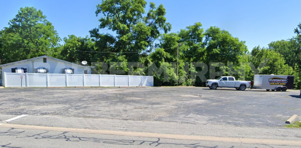 Parking Lot  at 212 E Elm St, Edwardsville, IL 62002