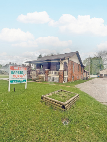Exterior Image of Office Building for Lease
