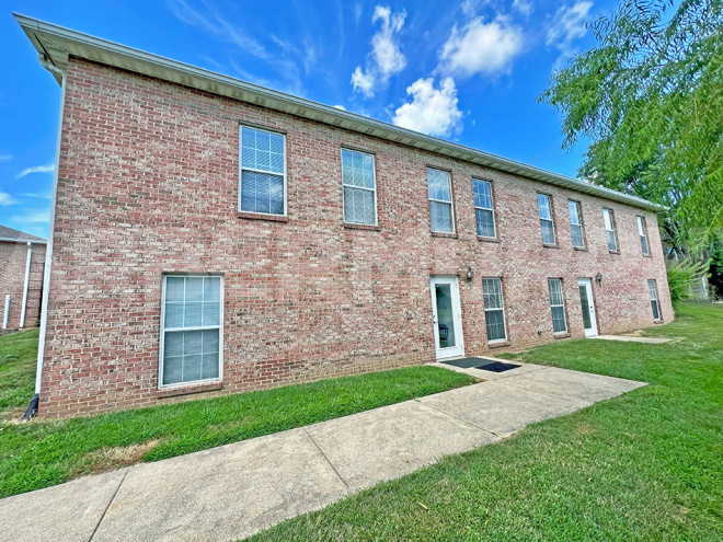Walkout Rear Entry