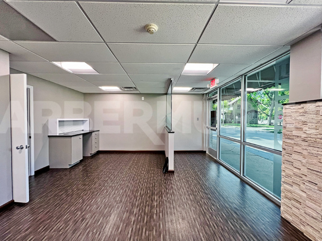 Waiting Room/Coffee Bar