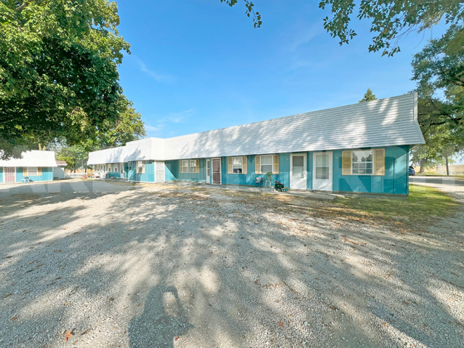 17 (1) Bedroom, (1) Bathroom Units