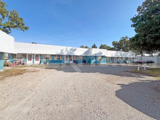 17 (1) Bedroom, (1) Bathroom Units