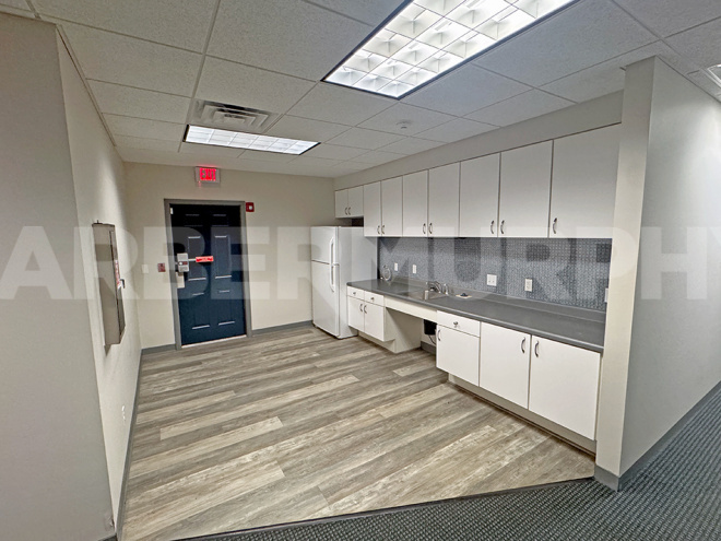 Suite C - Kitchenette