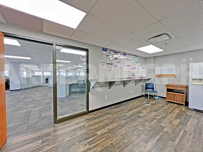 Suite 250 - Breakroom