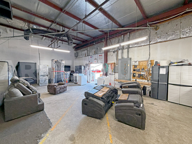 Suite 2 - Warehouse