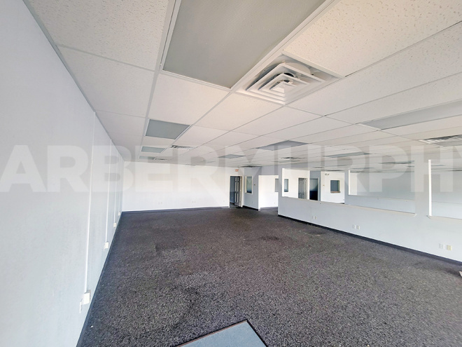 Suite 1832