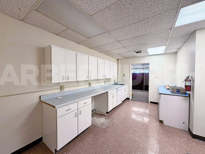 Suite 2 - Kitchenette