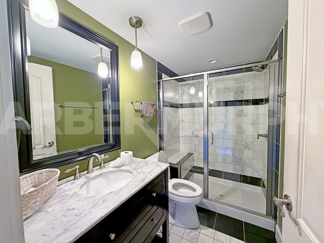 617 E Broadway, Alton, Illinois 62002<br> Maddison County, ,Retail,For Lease,E Broadway