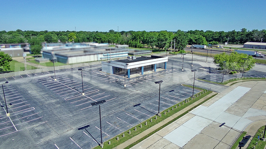 Exterior Lot