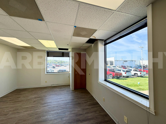 Suite 9 Interior