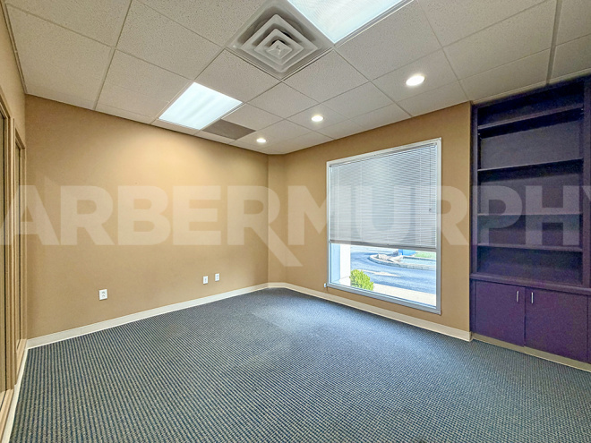 Suite B - Office