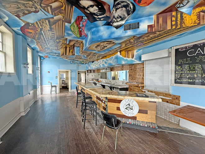 Suite 1900 - Dining/Bar