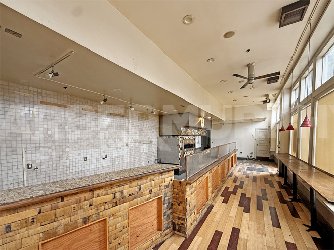 Suite 1900 - Kitchen