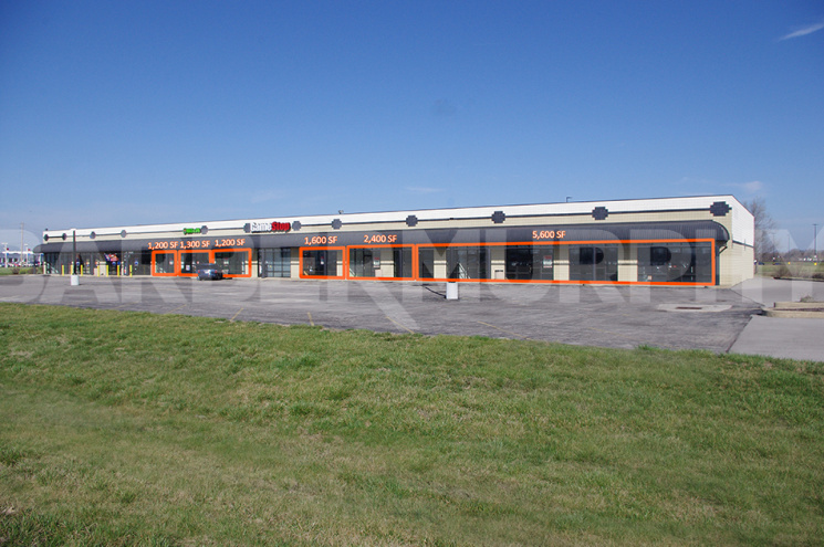 Exterior of Office and Retail Center on Schaefer Rd in Granite City