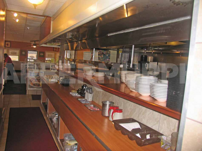 Interior Image of 2,600 SF Former I-Hop Restaurant at 601 Carlyle Ave, Belleville, IL 62221, St. Clair County, St. Louis Bi-State Region, Metro East, SW Illinois