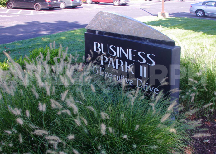 Building Signage for Business Center II, Flex Building with Space for Lease at 13 Executive Drive in Fairview Heights, IL