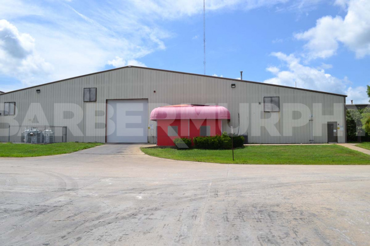 Exterior Image of Heavy Power, Crane Served Manufacturing Facility - 2510 Franklin St., Carlyle, IL 62231, Clinton County