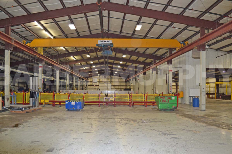 Overhead Crane at 2510 Franklin Street, Carlyle, IL 62231